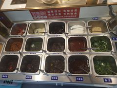 -百品聚旋转火锅(号外店)