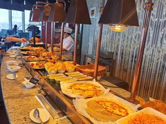 -怡豪大饭店·49楼旋转自助餐厅