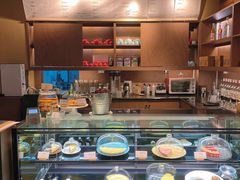 面包甜点陈列柜-高原家咖啡(博爱路店)