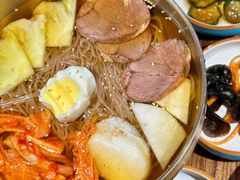 -明洞阿姨·韩式酱蟹烤肉·创意料理(三元桥店)