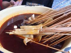 -拈签一笑黄牛肉辣卤串串