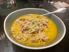 黄汁酸汤浸肥牛-港丽餐厅(高德置地店)