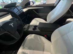 -TESLA 特斯拉(深圳观澜特斯拉直营钣喷中心)
