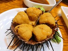 生吃海胆-海味当家·蒸锅海鲜(中山广场创始店)