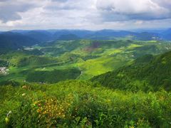 -贵州云顶草原民族风情园