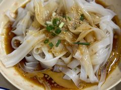 农家花生油捞粉-汤膳·脆皮爽鸡煲(景诚园综合楼店)