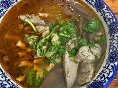 -叶新小吃店(来凤小区总店)