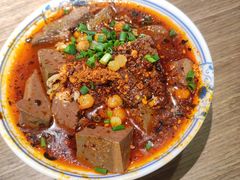 -肖四女乐山跷脚牛肉(滨江天街店)