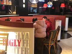 -必胜客(武汉欢乐谷店)