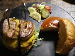 -HIGH FIVE哈福手工汉堡(桂林路店)