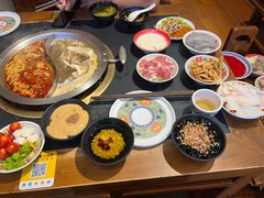 -沸炉重庆老火锅(军事博物馆店)