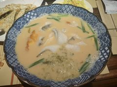 -荣家黄鱼面(前滩太古里店)