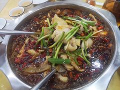 -乡土特色.冷锅鱼.牦牛肉汤锅