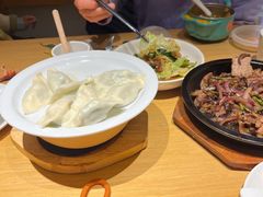 -关东小磨东北菜(上海长风大悦城店)