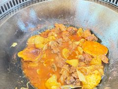 -三江鱼东北特色铁锅炖(骆驼店)