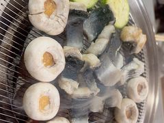 -围炉肉舍丹东海鲜烤肉·烤活鳗(步行街店)
