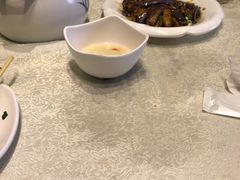 洒出碗中一半的汤-紫光园(创始店)