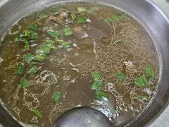 -黄利砖万峰林布依特色酸笋牛肉馆