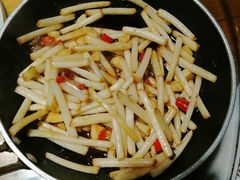 -黄泥岗·地道湖北菜(奥特莱斯店)