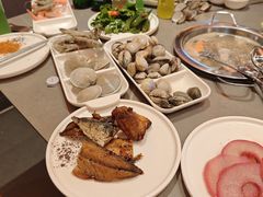 -黑金·寻焰自助百汇·烤肉·火锅(中街店)