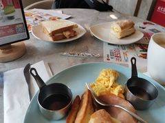 -必胜客(瑞虹店)