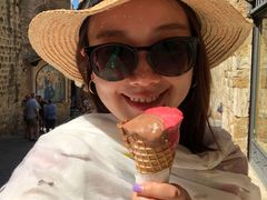 -Gelateria Dondoli