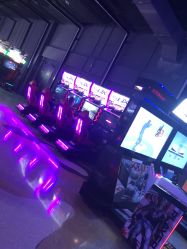 -嗨翻Hi-Fun竞技主题乐园·蹦床团建生日聚会(五棵松华熙店)