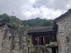 -高荡千年布依古寨旅游景区