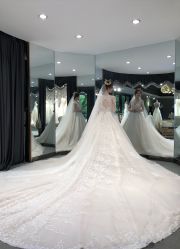 点击看大图 -艾米丽婚纱礼服