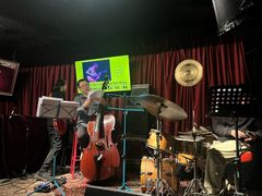 -东岸Cafe 爵士俱乐部