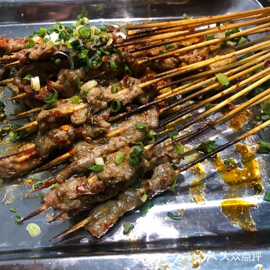 回味烧烤店