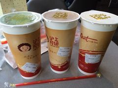 沪上阿姨(恒隆店)-沪上阿姨鲜果茶(华新大街店)