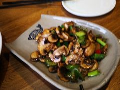 蘑菇炒肉片-丰乐餐厅·始于1999·本地老字号