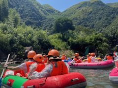 -安吉龙王山峡谷漂流