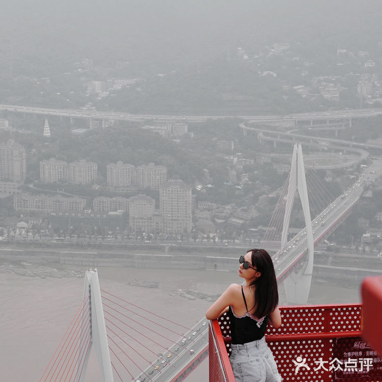 重庆旅行网红拍照点打卡|重庆之眼亲测机位