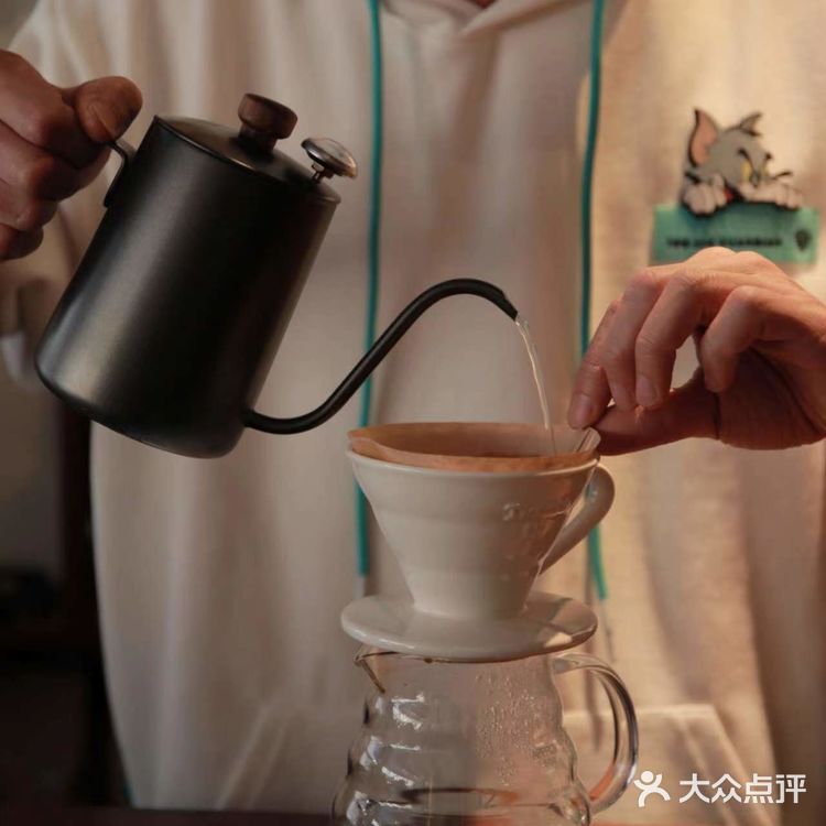 天津新店|春来无事，五大道赏花，喝咖啡