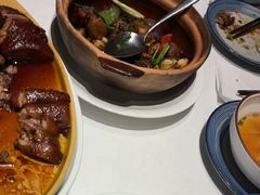 -八府香鸭·啫啫煲(华山路店)