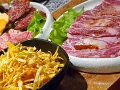-炼火烤肉店
