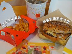 -麦当劳(城西银泰店)