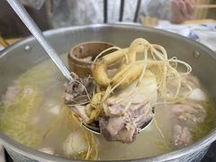 -朴小妹人参鸡汤火锅(长白山万达店)