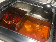 -海底捞火锅鲜切牛肉主题店(长寿路店)