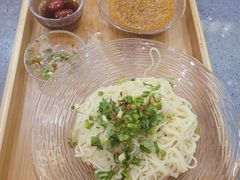 -HIHE Bistro·Oyster Bar(华熙live店)