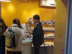 门面-凯司令西点房(虹桥路站店)