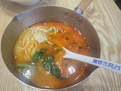 -魔都三兄弟酸辣粉·蘸卤炸串(虹桥万科店)