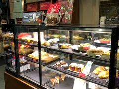 面包甜点陈列柜-星巴克(美丽华门市店)