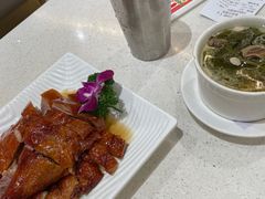 -香港新发烧腊茶餐厅(水围店)