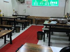 大堂-钢管厂歆瑞源油卤串串香(春熙路太古里店)