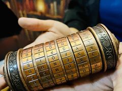 -逃脱反斗城沉浸剧情密室(北京路店)