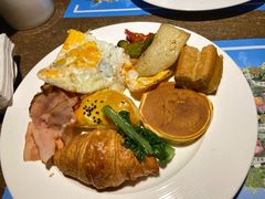 -鲁能希尔顿酒店-全日制餐厅-自助餐