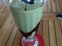 牛油果奶昔-Bamboo Bar & Grill Restaurant